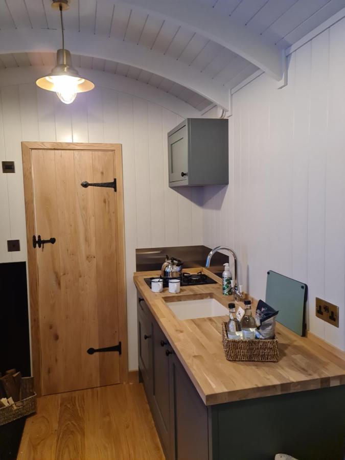 Milberry Green Meadows Warlingham Екстериор снимка